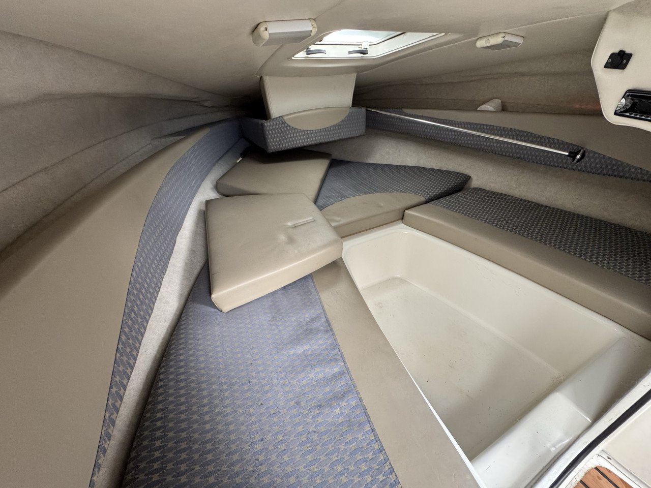 Bayliner 602 capri cuddy + Geremde RIBA dubbelasser