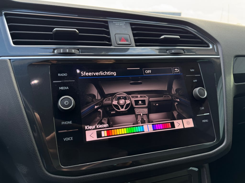 Volkswagen Tiguan 1.5 tsi *black edition * camera * cruise control * clima 