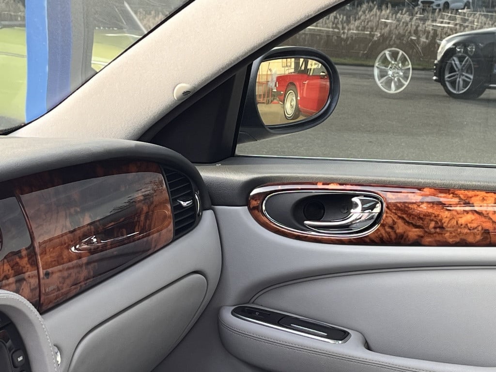 Jaguar Xj 3.0 v6 sport