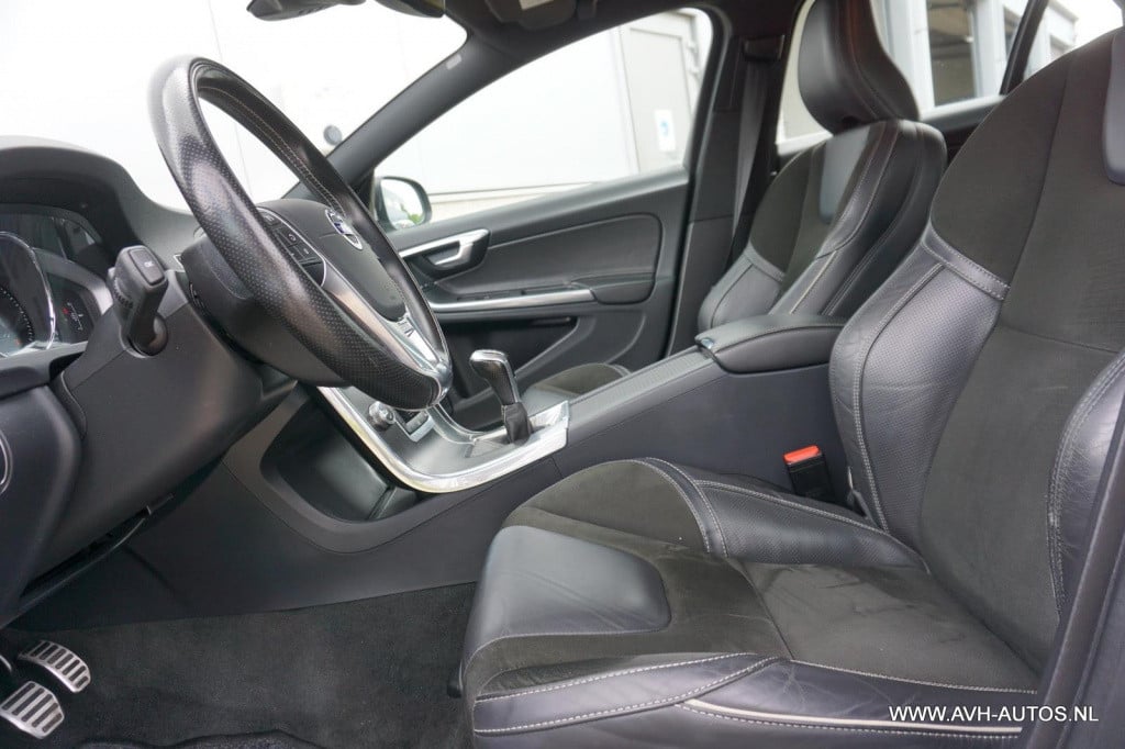 Volvo V60 2.0 t3 summum