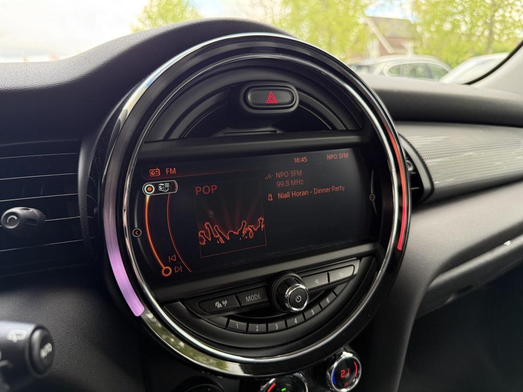 Mini Cooper mini 1.5 black pack - automaat - leder - 87.000km -