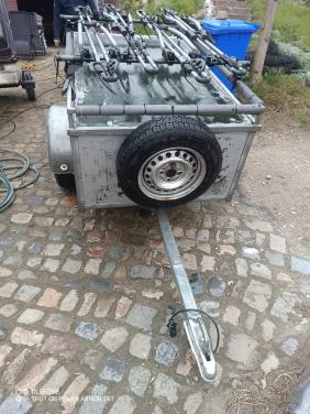 Grote bagagekar met Thule fietsendrager (4 fietsen)