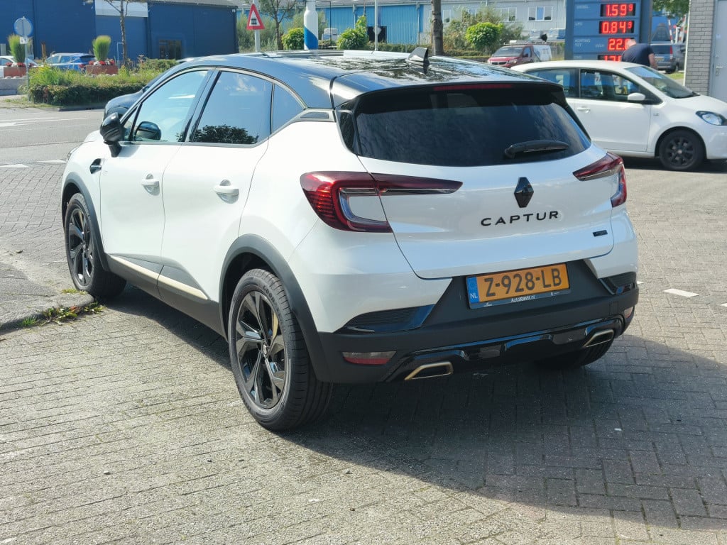 Renault Captur 1.6 e-tech hybrid 145 e-tech engineered