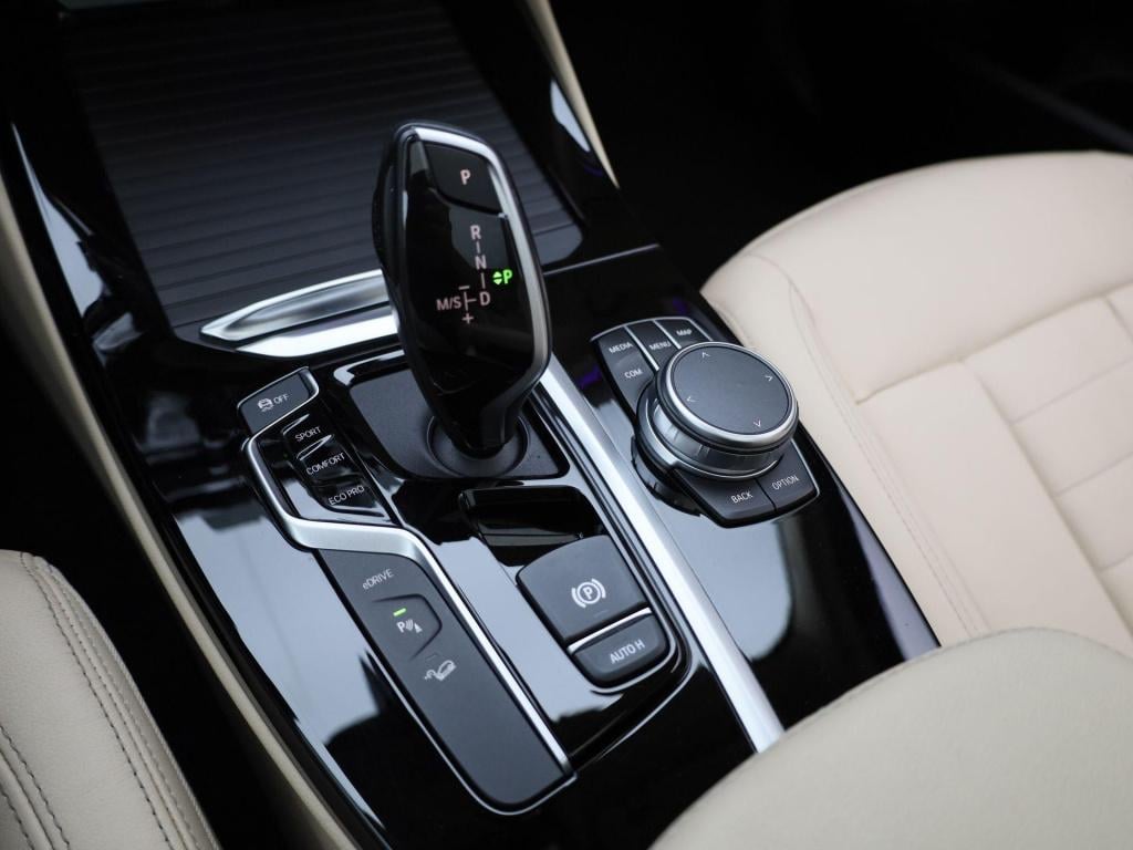 BMW X3 xdrive30e high executive | automaat | panorama dak | climate control