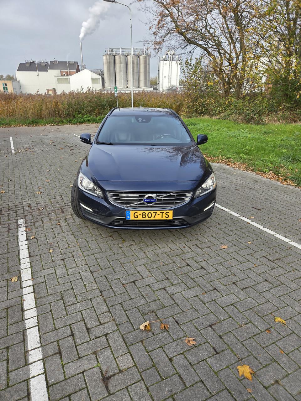 Volvo V60 D2 115pk Start/stop Powershift 2014 Blauw