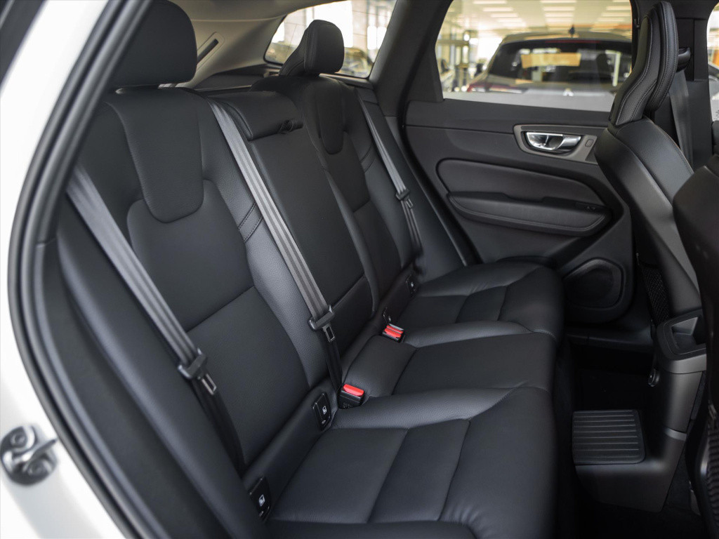 Volvo XC60 t6 twin engine 350pk awd inscription | harman kardon | panoramad