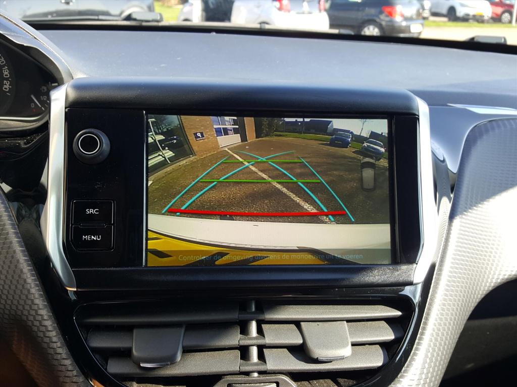 Peugeot 208 gtline 1.2-110pk automaat (eat6) trekhaak | apple carplay & and