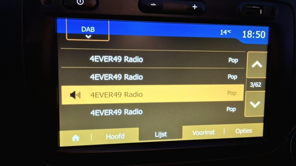 Dacia Duster 1.0 tce bifuel prestige | lpg af-fabriek | leder | pdc | airco