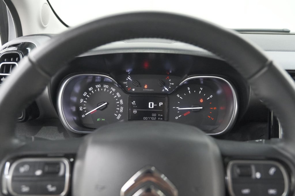 Citroen C3 Aircross puretech 130 eat6 max | camera | apple carplay | parkee