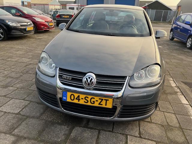 Volkswagen Golf R32 3.2 V6