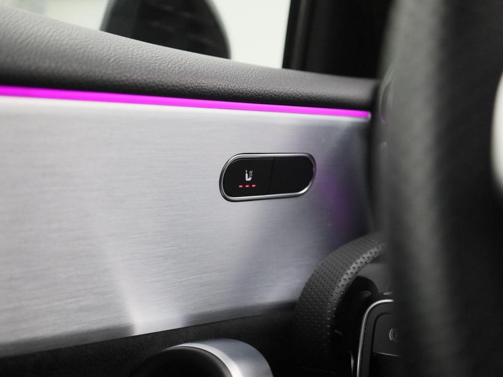 Mercedes-Benz A-Klasse 180 business solution amg | automaat | navigatie | s