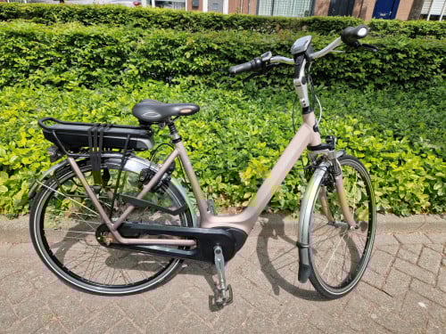 Schitterende Gazelle Orange met Bosch middenmotor