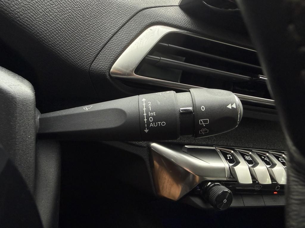 Peugeot 3008 1.2 puretech allure
