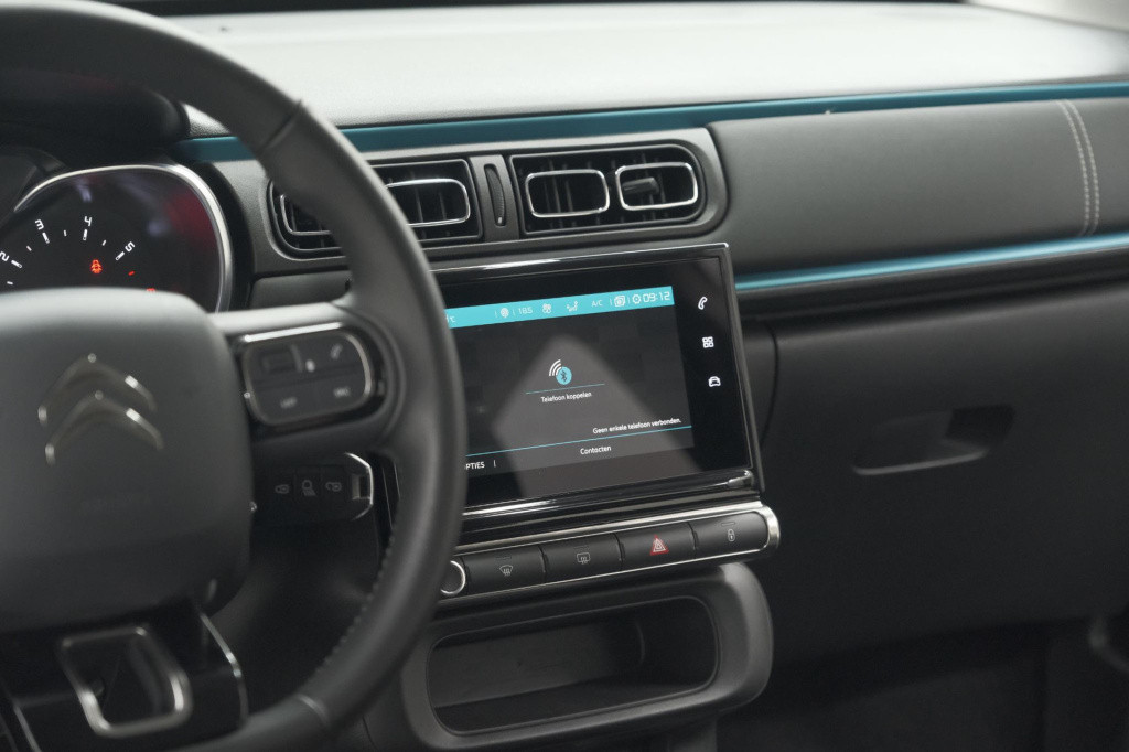 Citroen C3 puretech 110 shine | camera | navigatie | apple carplay | parkee
