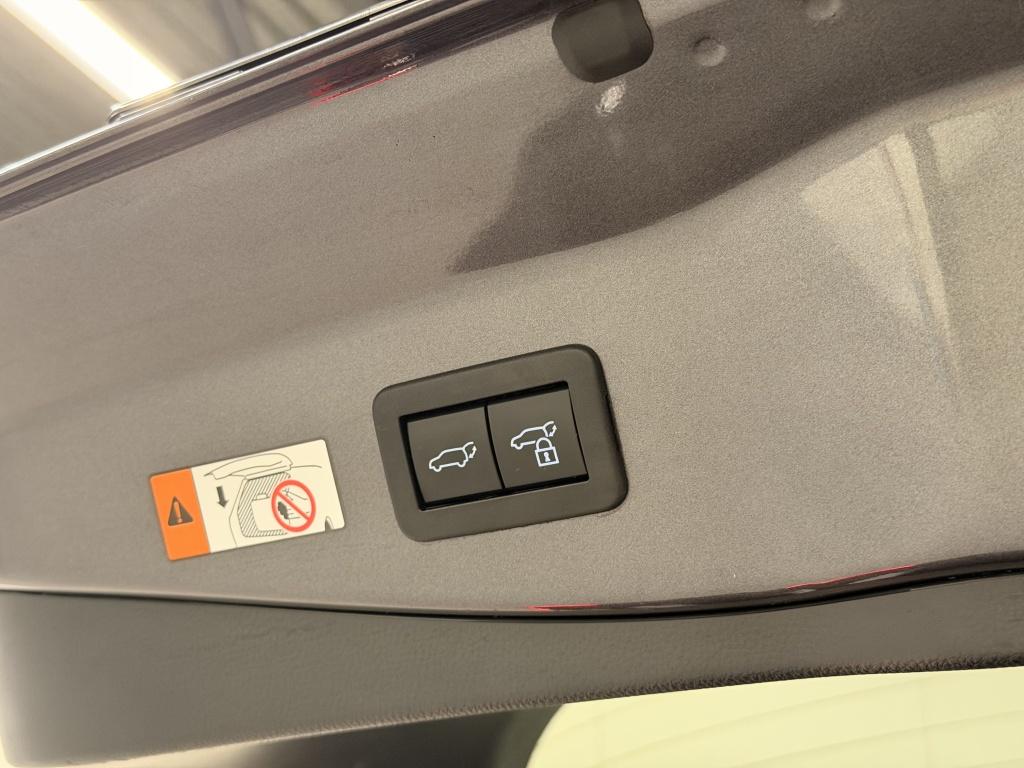 Toyota C-hr 2.0 hybrid 200 exec jbl audio - panoramadak - memory