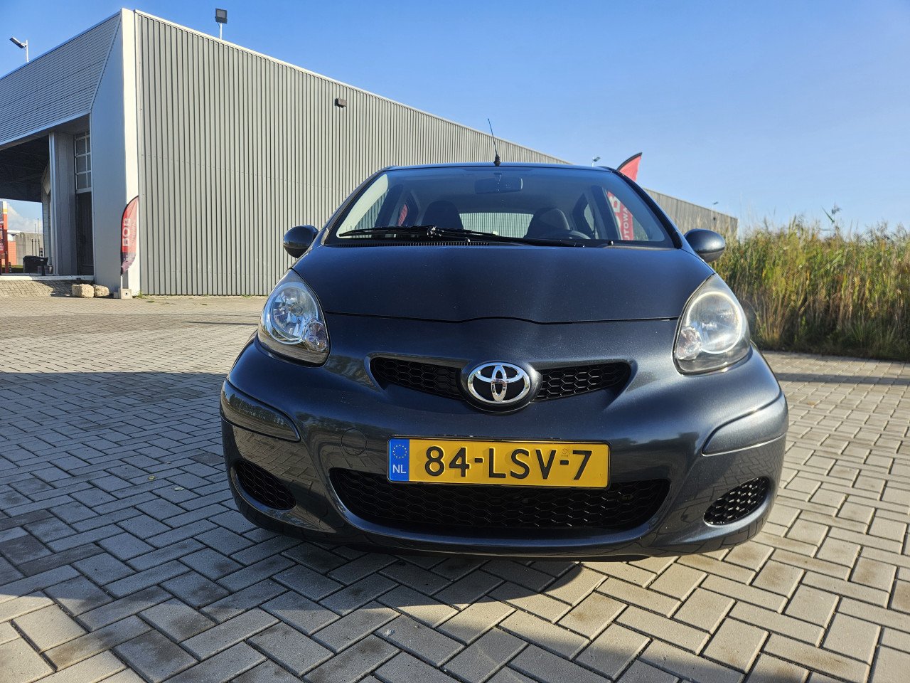 Zuinige TOYOTA AYGO 5drs COMFORT / NL AUTO / NAP / 78.111 km !!