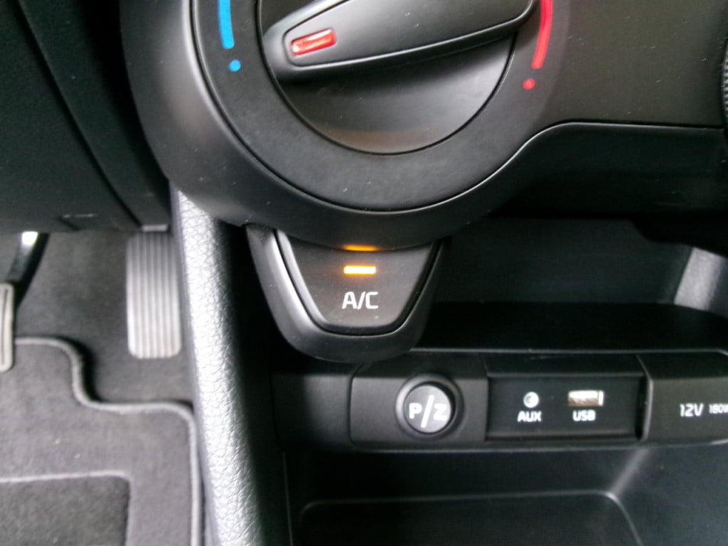 Kia Picanto 1.0 mpi 67pk airco, asr, bluetooth, 5-pers.