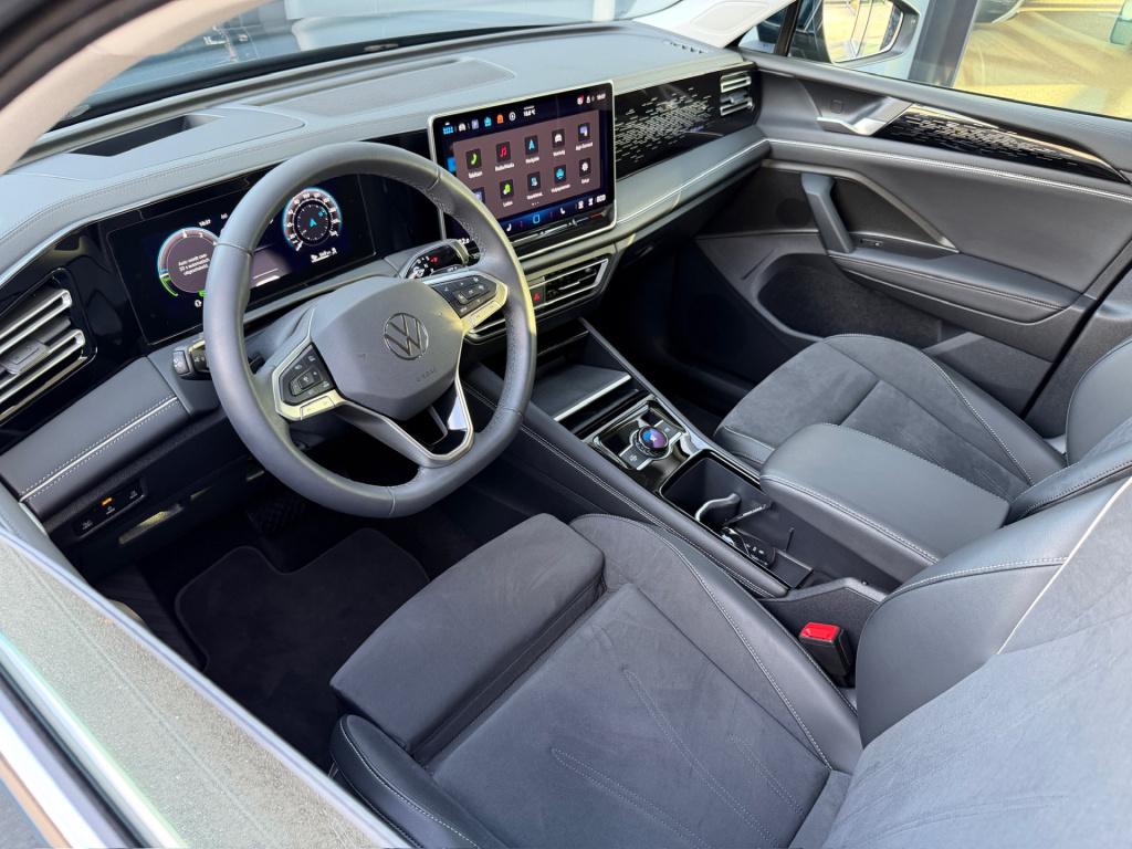 Volkswagen Tiguan 1.5 204pk ehybrid elegance | trekhaak | 360 camera | dode