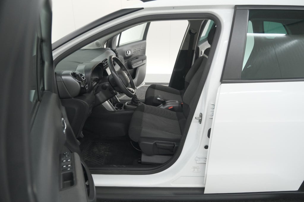 Citroen C3 Aircross puretech 110 feel | navigatie | parkeersensoren | clima