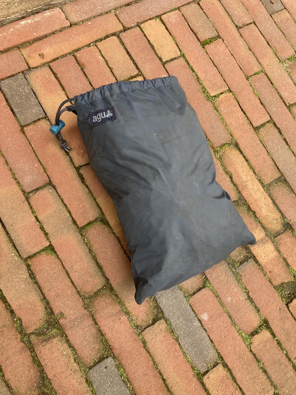 Hengelsteunen/Hengels/Viskoffers/Regenpak AGU/Fietskarretje / Vismolen etc.