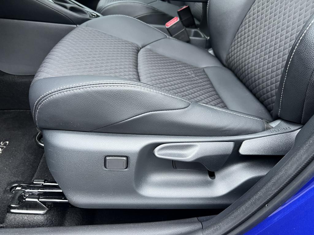 Toyota Yaris 1.5 hyb. 130 executive | trekhaak | jbl audio | half leder