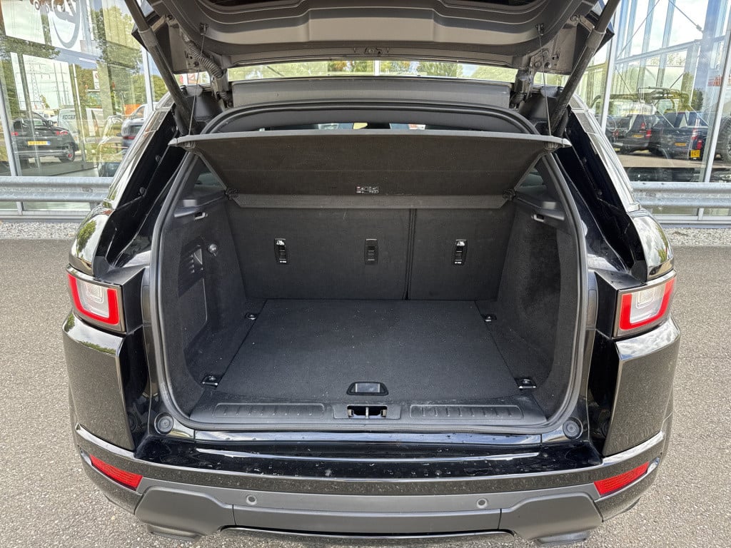 Land Rover Range Rover 2.0 d180 awd r-dynamic first edition | pano | leder 