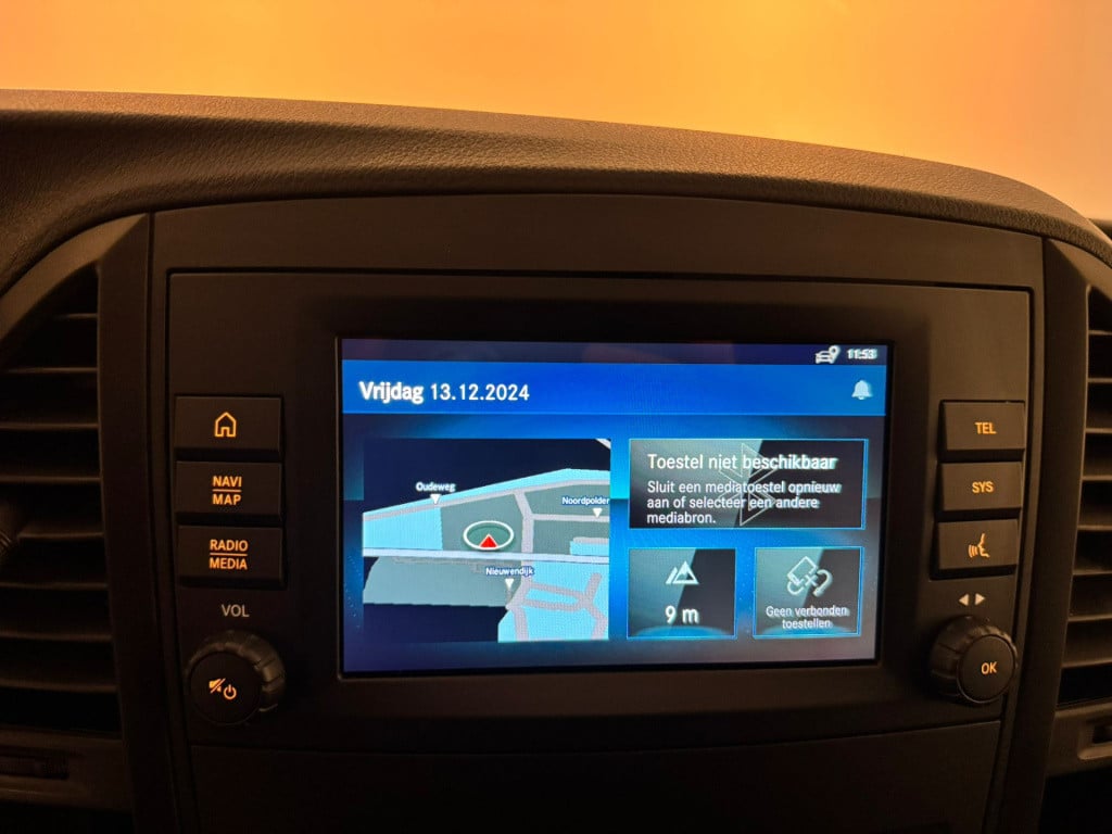 Mercedes-Benz Evito evito lang 41 kwh