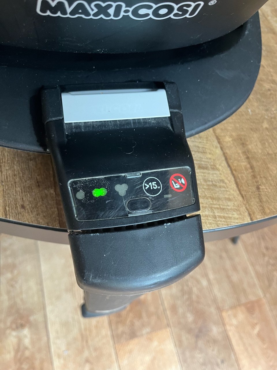 Maxi Cosi Pebble + 2 WayFix Isofix