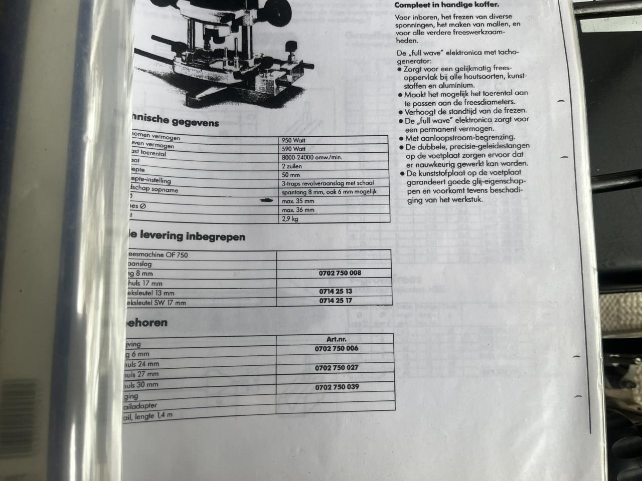 Bovenfreesmachine Master OF750 met 12 en 35 freessets