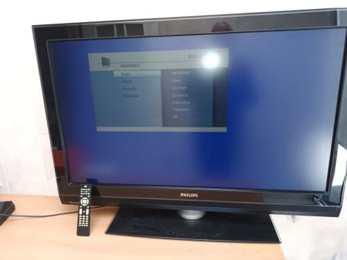 Philip 42 inch ( 107 cm ) LCD TV, type 42PFL7662, in goede en nette staat