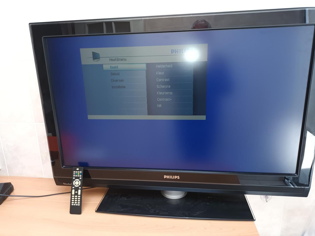 Philip 42 inch ( 107 cm ) LCD TV, type 42PFL7662, in goede en nette staat