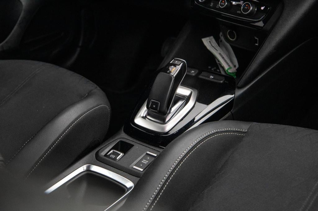 Opel Corsa 1.2 turbo automaat / carplay / camera / dealer auto