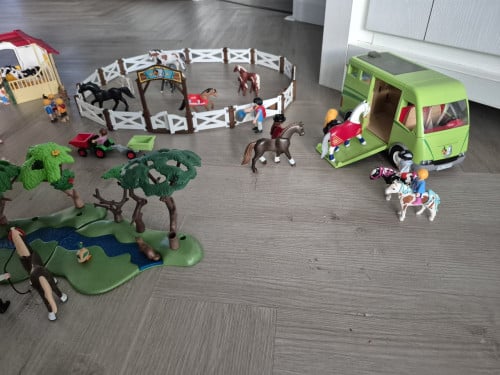 Playmobile