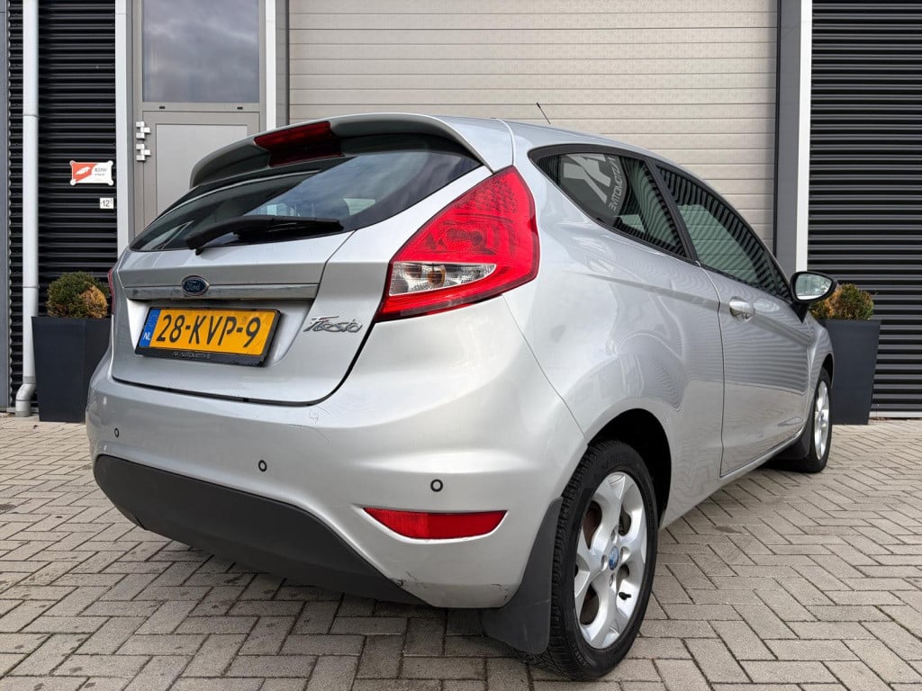 Ford Fiesta 1.25 titanium/155.000 nap/airco/lichtmetaal/pdc/