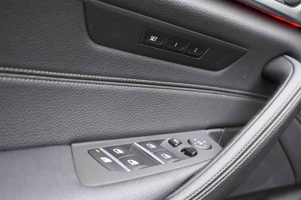 BMW 5 Serie touring 520i m-sport | laserlight | nap | dealer onderhouden | 