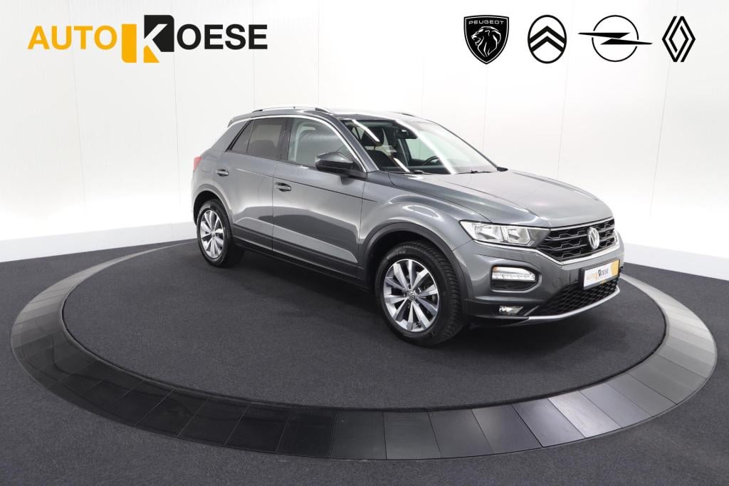 Volkswagen T-roc 1.0 tsi style business 116pk | trekhaak | adaptieve cruise