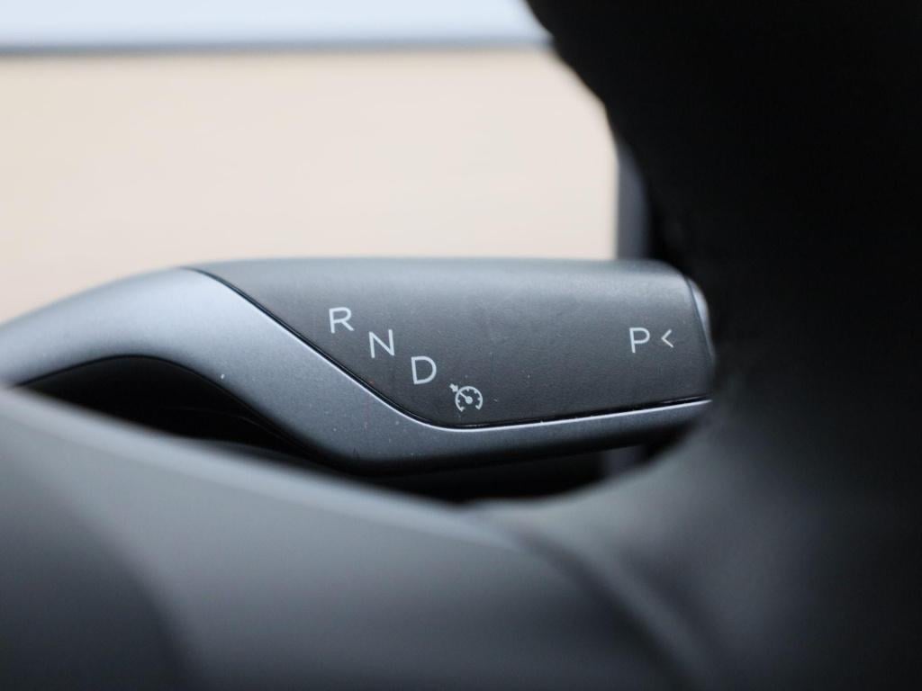 Tesla Model 3 standard rwd plus 60 kwh | automaat | panorama dak | stoel ve