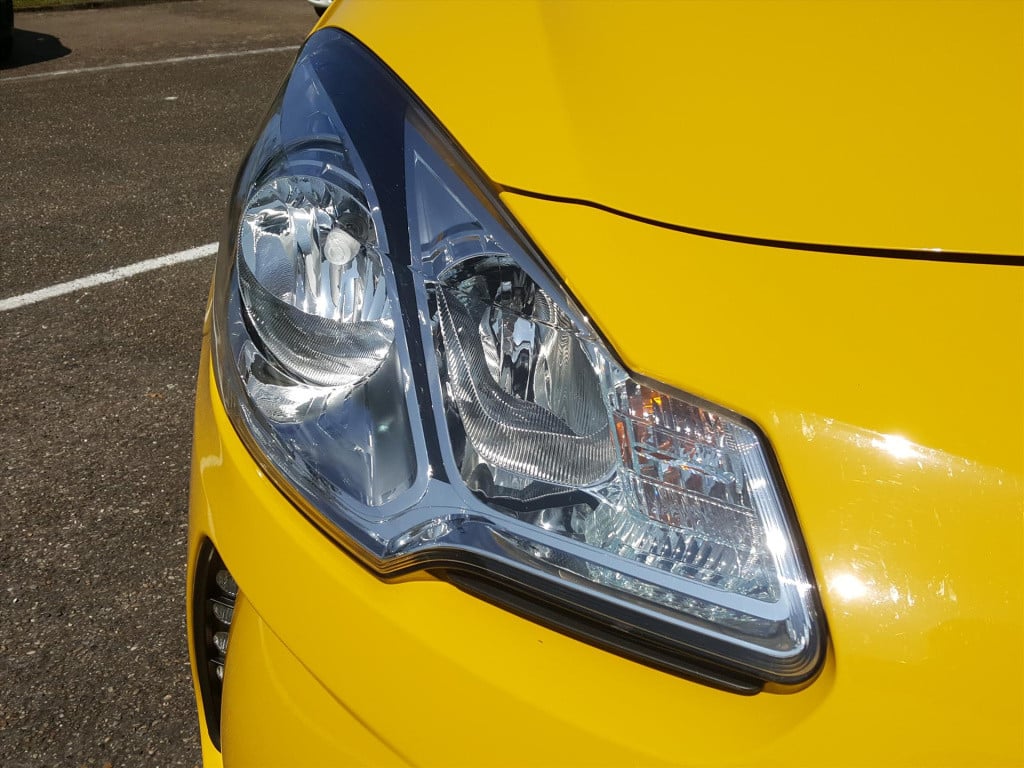 Citroen DS3 1.2 vti 82pk so chic navigatie | cruise & climate control | par