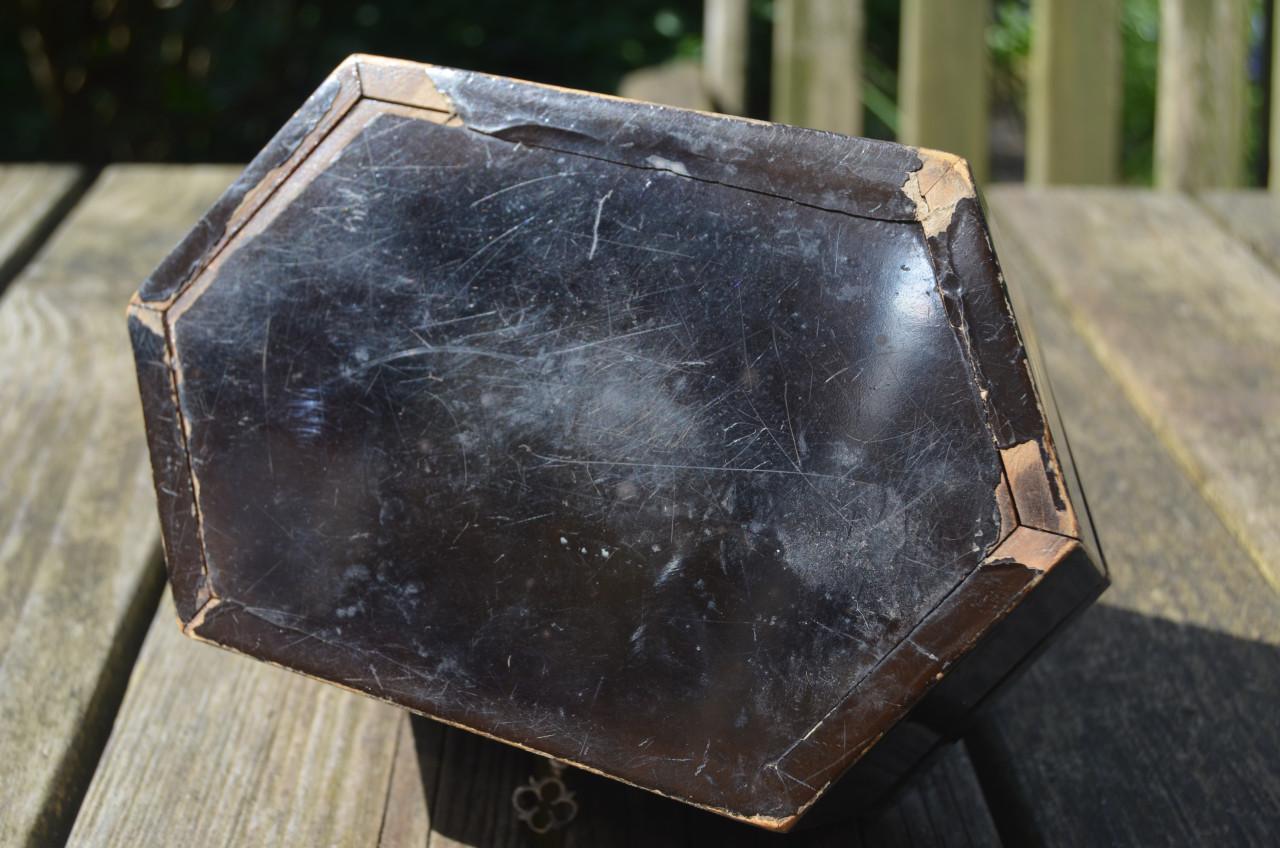 Laque doos zeshoekig