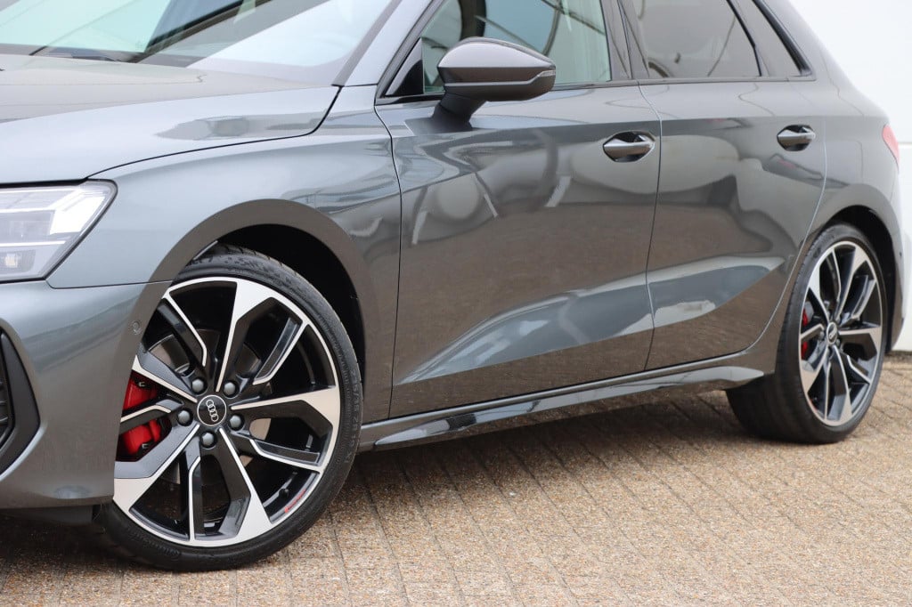 Audi A3 sportback 35 tsi s edition 150pk s-tronic | full options!