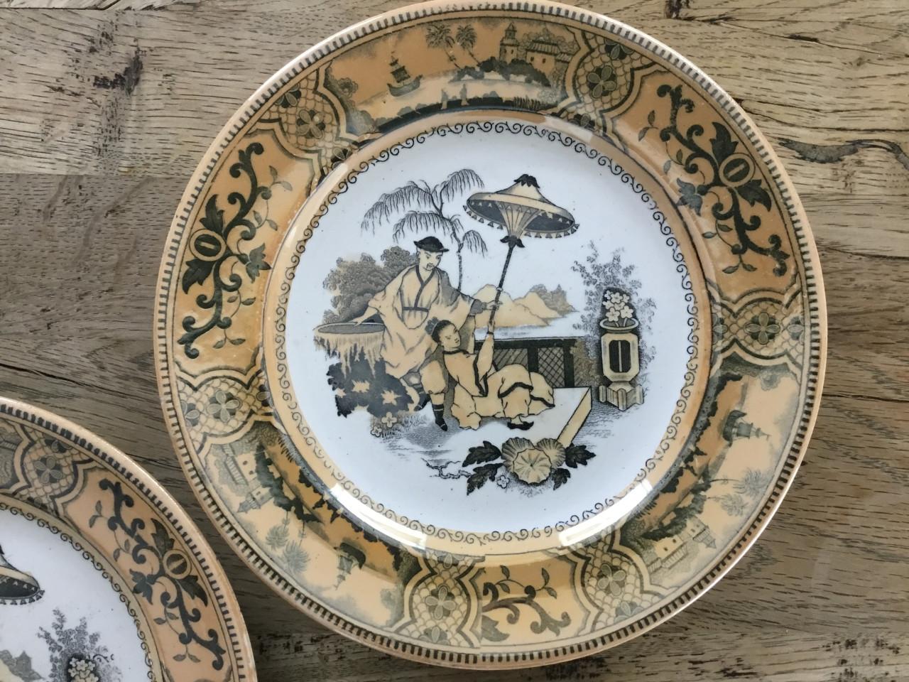 3 bordjes Pajong P. Regout