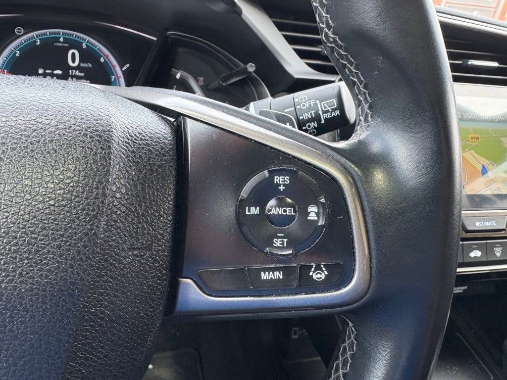 Honda Civic 1.0 i-vtec premium