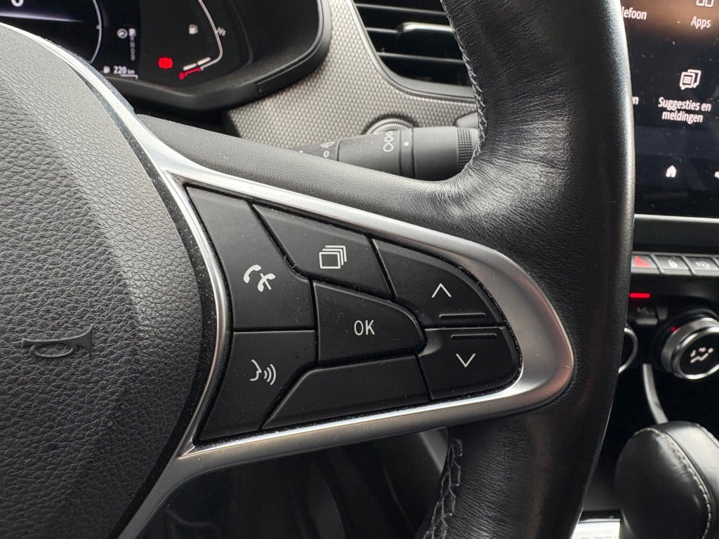 Renault Arkana 1.6 e-tech hybrid 145 intens