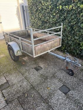 Aanhanger/aanhangwagen 200x130
