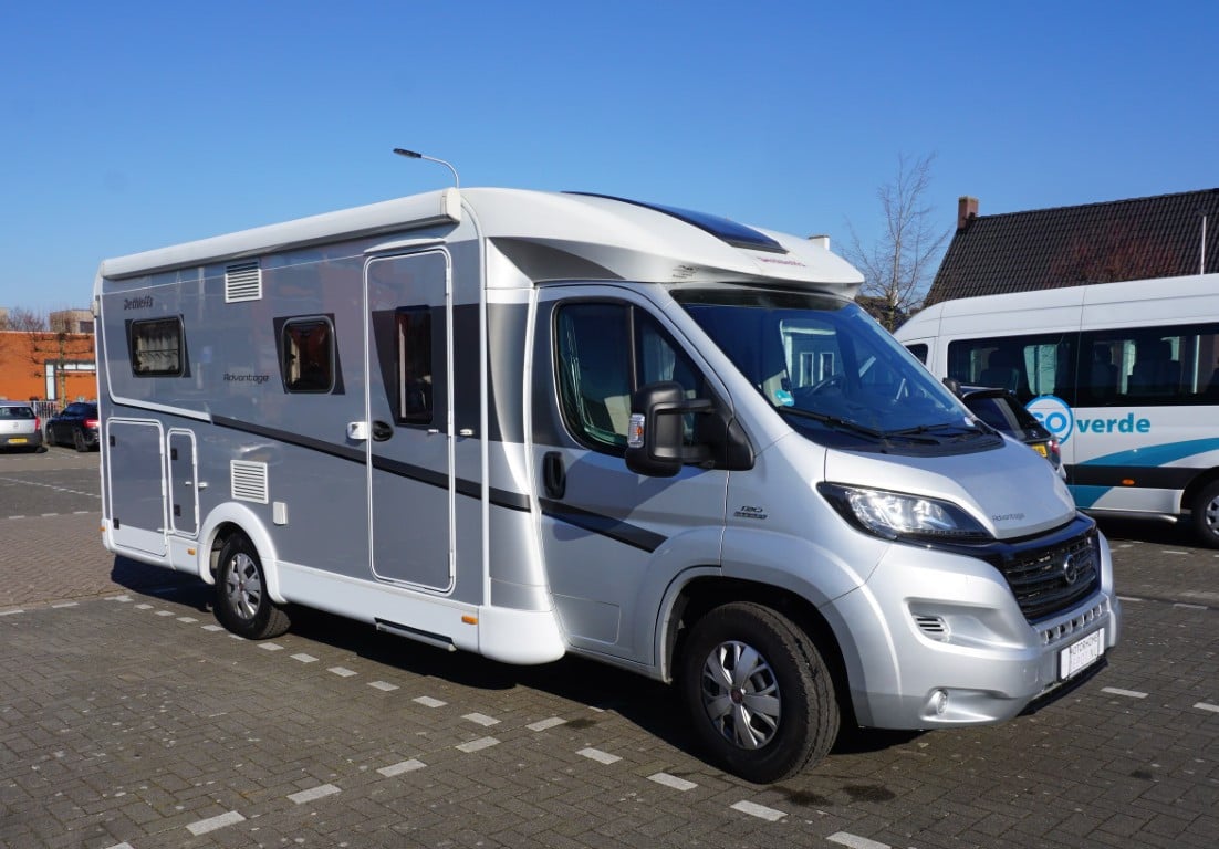 Dethleffs Advantage T 6611 Automaat 2018 met 76.000 in nieuwstaat!
