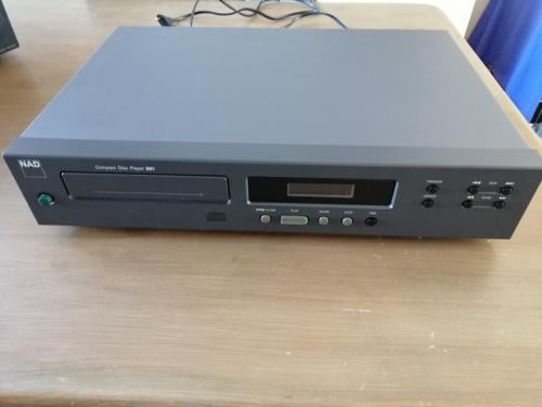 Te Koop: zgan NAD cd speler