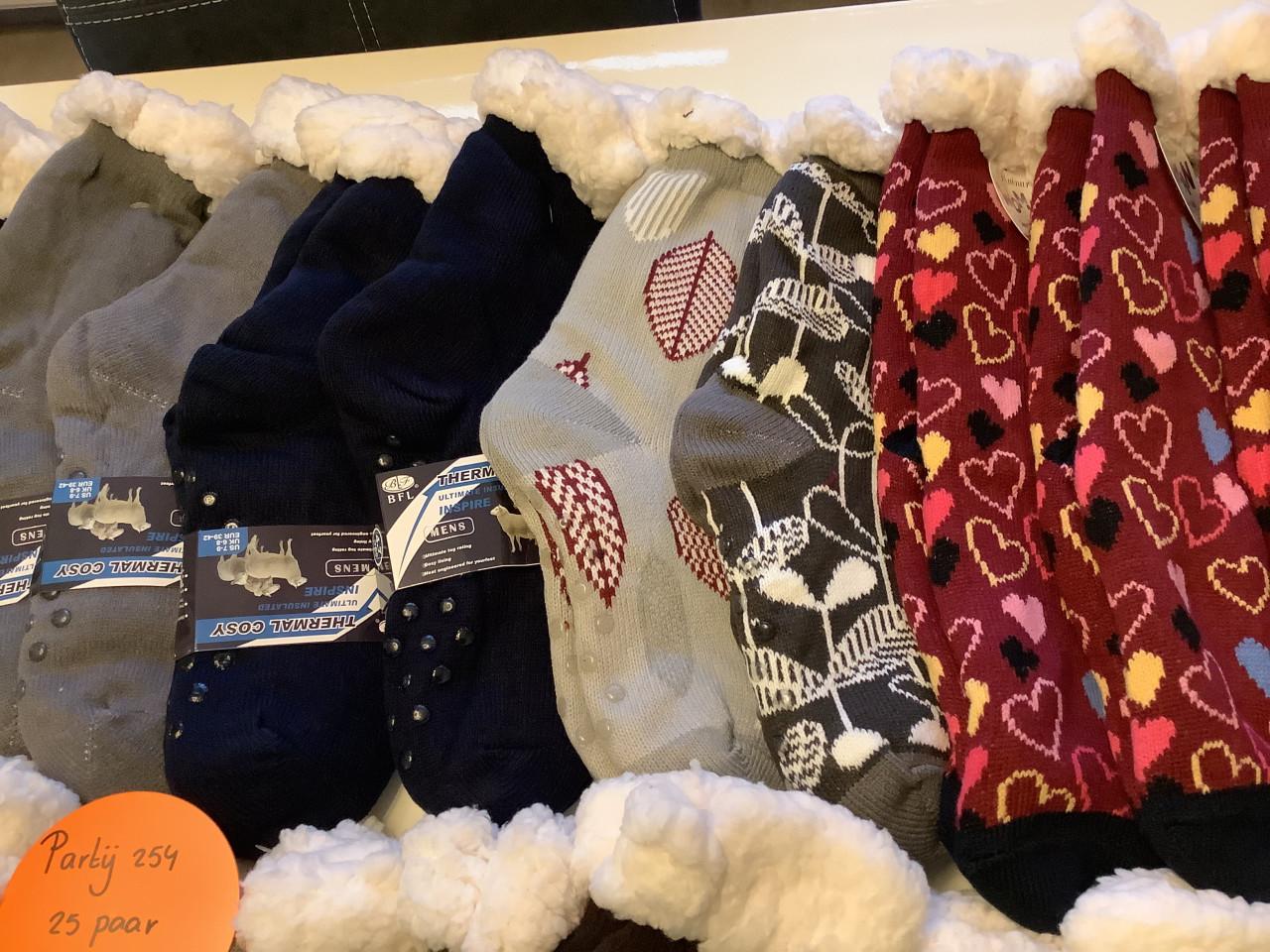 Partij heren en dames fluffy sokken. ( partij 254)