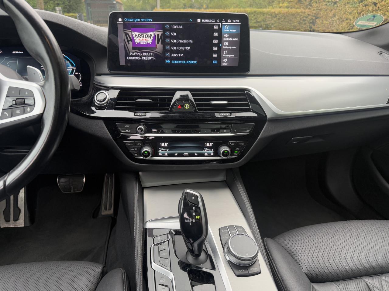BMW 5-serie Touring - M Sport | BTW | Trekhaak | Laser | Panoramadak | HUD