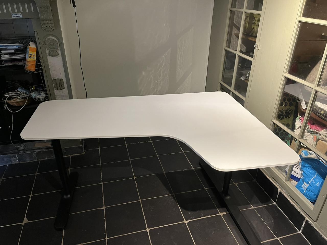 Royaal bureau