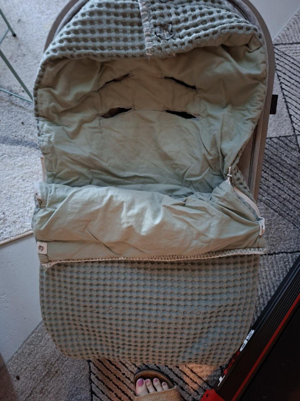 Maxi cosi en zak. Kidsmill wipper en speelboog